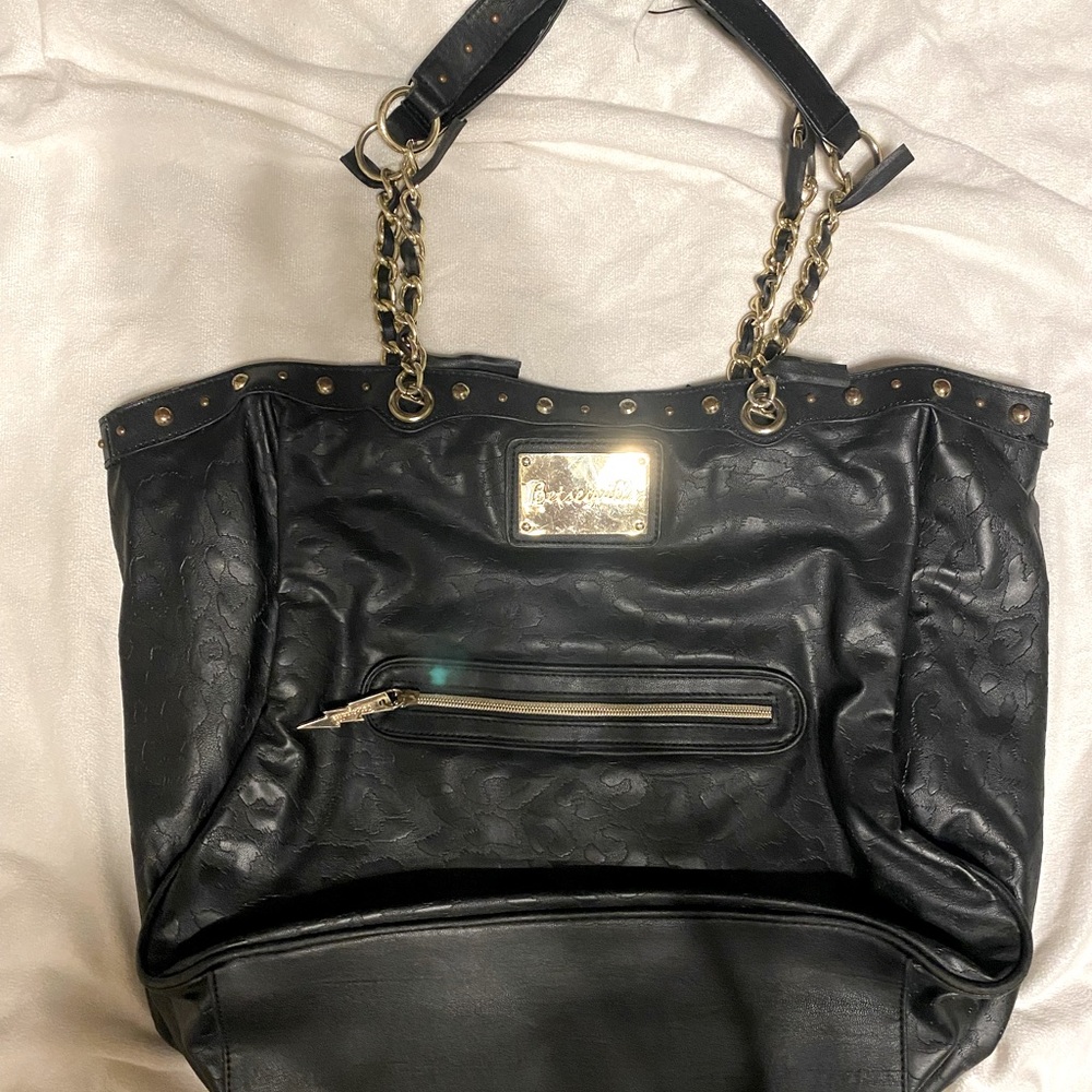 Betsyville black shoulder bag